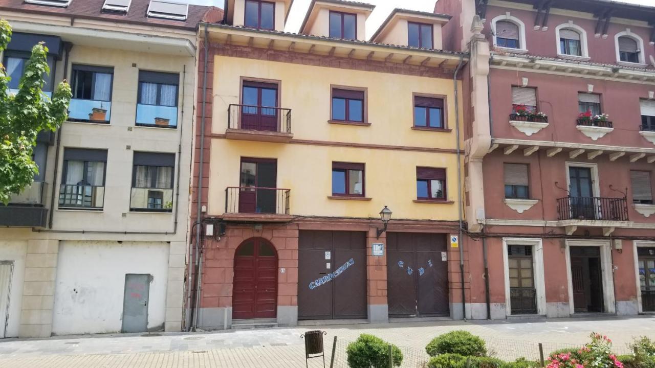 Apartamentos Santullano 1 Oviedo Ngoại thất bức ảnh